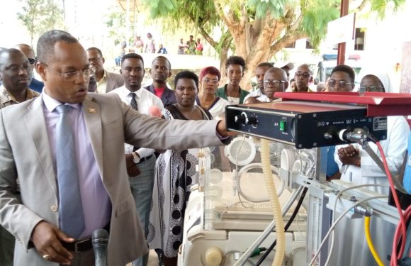Burundi : L’ombudsman fait un don à un Centre Médicale de Buganda / Cibitoke
