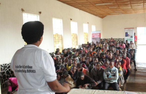 Burundi : L’OBR sensibilise des jeunes au civisme fiscal / Bururi