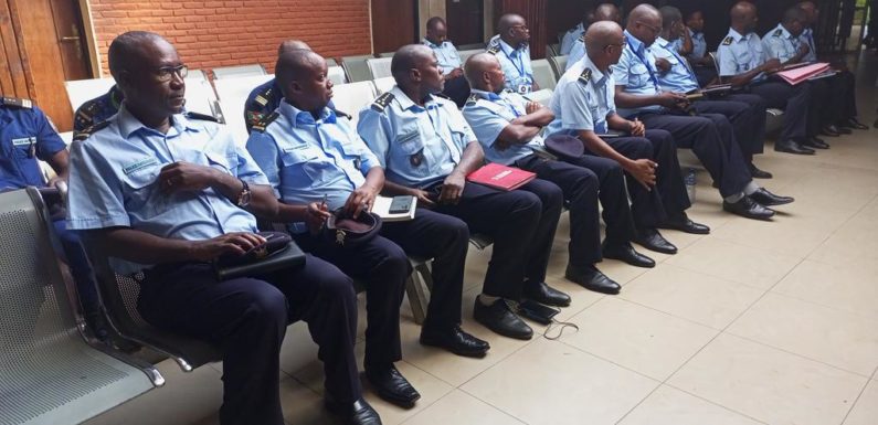 Burundi : IGPNB rencontre les officiers de police du CGM