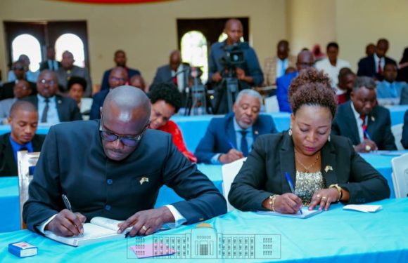 Burundi : Le Chef d’état rencontre les partis politiques