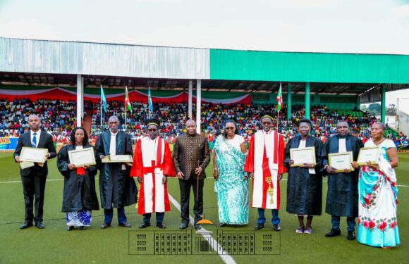 Burundi : Le Chef de l’Etat félicite 6 membres du corps de justice