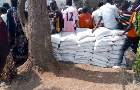 World Vision Burundi offre 2,5 t de semences à Cankuzo