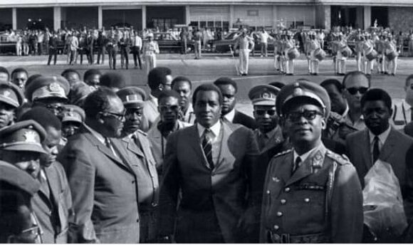 Burundi : 56 ans après la fin d’ -ingoma y’uburundi- pour – la République –