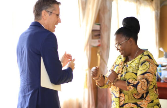 Burundi : Un ambassadeur allemand venu aider la Ministre à renforcer l’Etat de droit