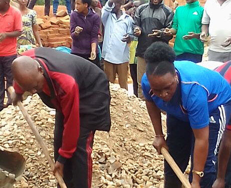 Burundi : La vice présidente du Sénat aux TDC à l’ECOFO Musigati 1 à Bubanza