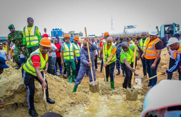 Burundi : Le Chef d’Etat aux TDC pour bâtir le Stade Intwari / Bujumbura