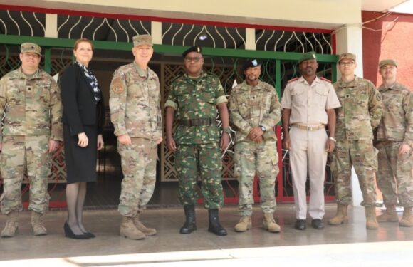 Burundi / USA : L’AFRICOM souhaite renforcer sa coopération militaire avec la FDNB