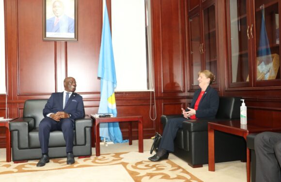 Burundi : Echange entre le Premier Ministre et Mme l’Ambassadeure des USA