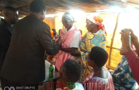 Burundi : Activité sociale de la Section Collinaire CNDD-FDD Nkundusi à Rusaka / Mwaro