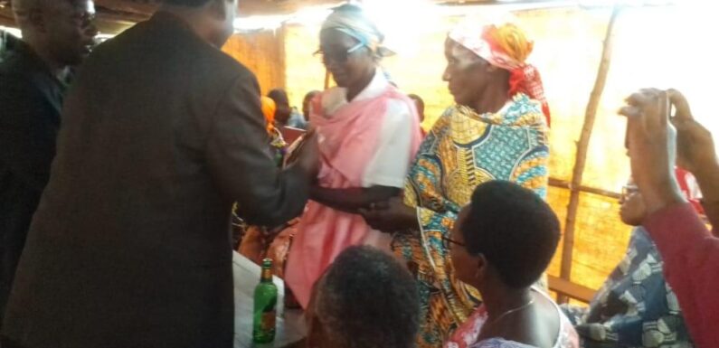 Burundi : Activité sociale de la Section Collinaire CNDD-FDD Nkundusi à Rusaka / Mwaro