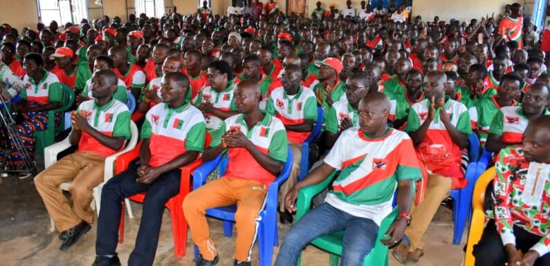 Burundi : S.G. Ndikuriyo échange avec les imbonerakure à Kibago/ Makamba