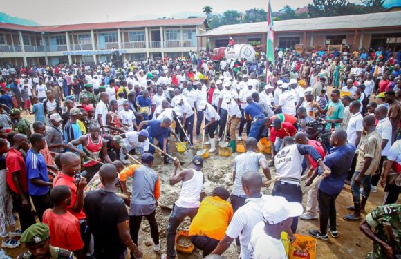 Burundi : TDC – Paver les classes de l’ ECOFO Mutanga Sud / Bujumbura