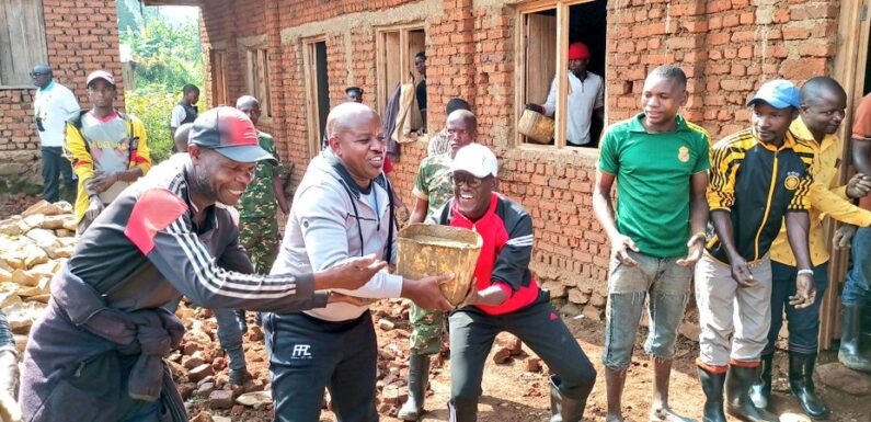 Burundi : TDC – Paver les salles de classe à Mabayi / Cibitoke