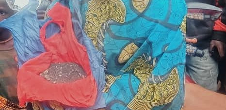 Burundi : Une dame de Kayanza arrêtée avec 5,5 kg de coltan à destination du Rwanda