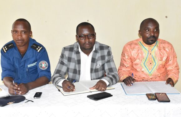 Burundi : Réunion de sécurité en commune Kigamba à Cankuzo / Buhumuza