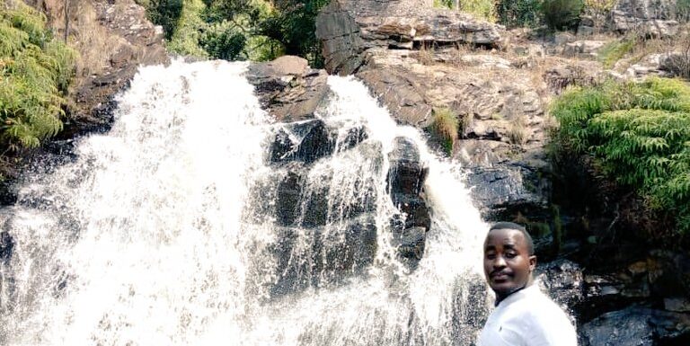 Burundi : Découverte du site sacré de Kugasumo ka Mwaro, un joyau touristique