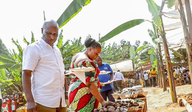 Burundi : Le Premier Ministre à la fête communale à Bukinanyana, Cibitoke