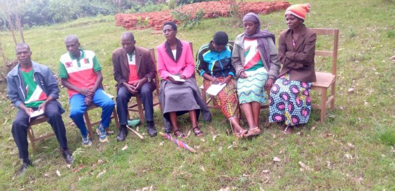 Burundi : Réunion de planification du CNDD-FDD en zone Songa, Bururi.