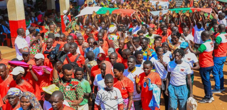 Burundi : Le CNDD-FDD accueille 2 260 nouveaux adhérents à Cibitoke.