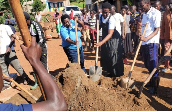 Burundi / TDC : Bâtir du bureau administratif de la colline Taba à Mbuye, Muramvya.