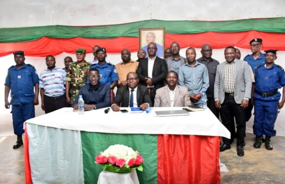 Burundi / Tanzanie : Cankuzo et Kakonko renforcent leurs liens.