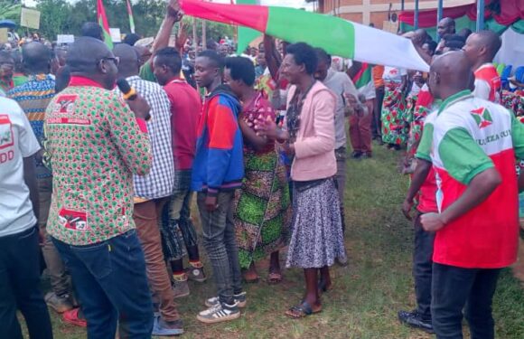 Burundi : Rassemblement pour accueillir 53 nouveaux membres CNDD-FDD à Shanga