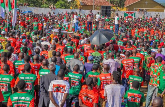Burundi / Campagne 2025 : Le CNDD-FDD en meeting à Rumonge et à Nyanza, Burunga