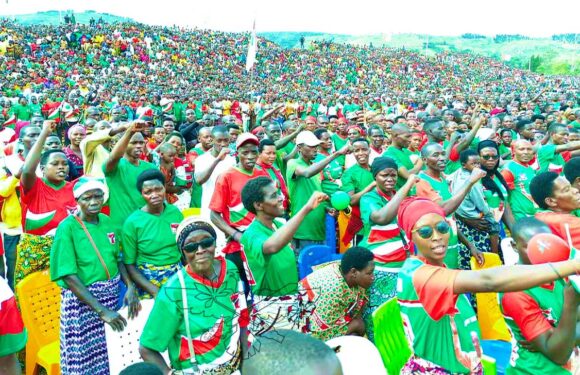 Burundi / Campagne 2025 : Rassemblements monstres du CNDD-FDD  à Kirundo, Busoni et Ngozi.