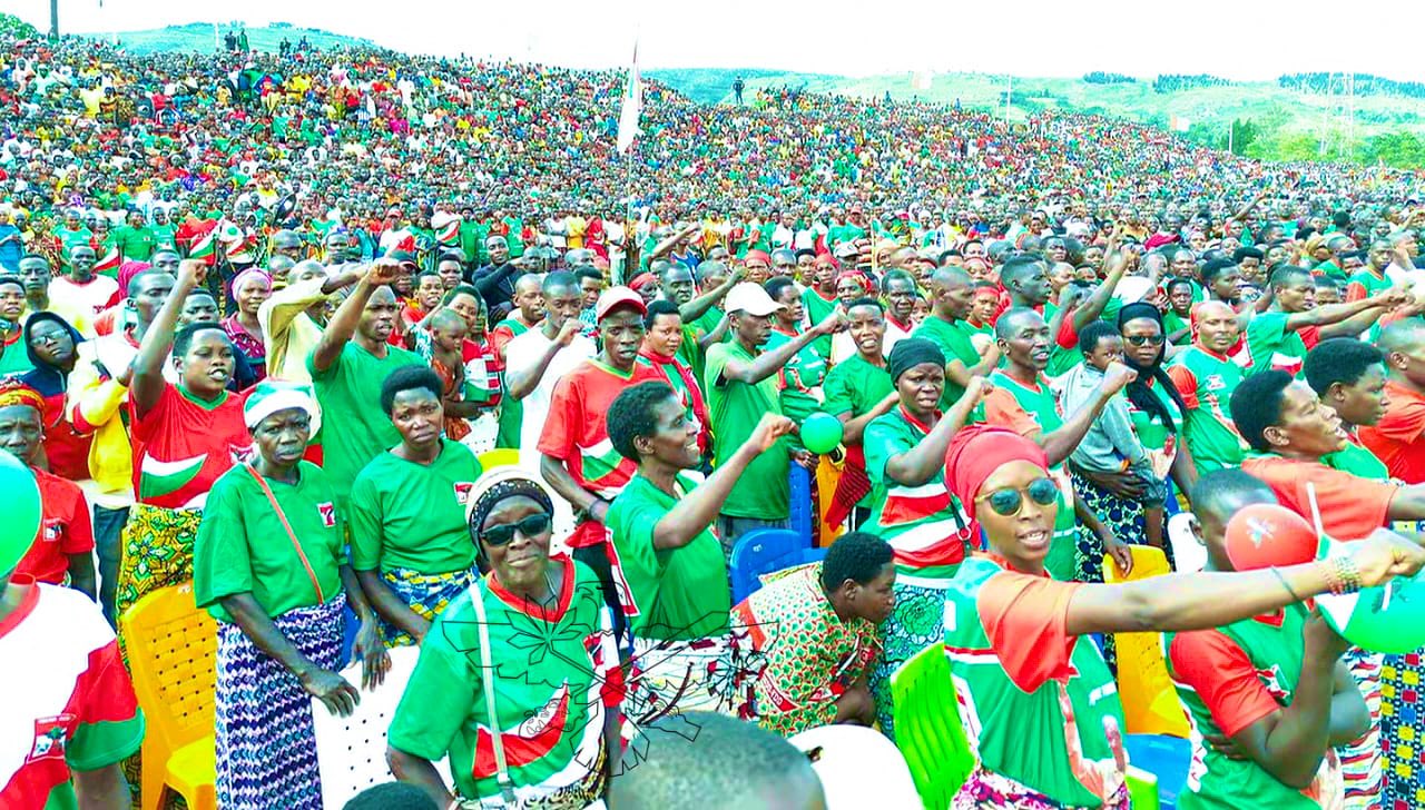 Burundi / Campagne 2025 : Rassemblements monstres du CNDD-FDD  à Kirundo, Busoni et Ngozi.
