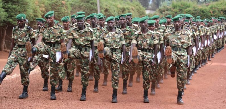 Burundi : 150 commandos FDNB reçoivent leurs brevets