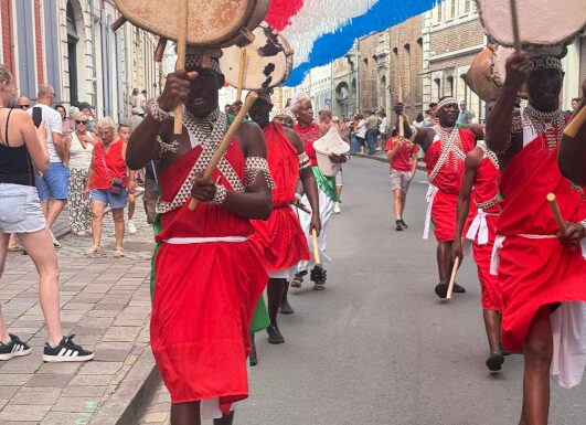 Burundi / France : Vumera Club et ses Tambours enflamment Aire-sur-la-Lys