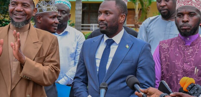 Burundi : Le ministre Hassan Kibeya aux côtés de la communauté musulmane à Bujumbura