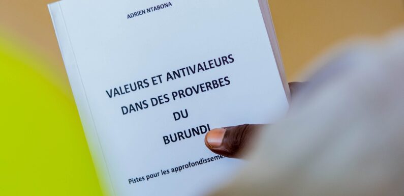 Burundi : Ntabona Adrien publie un ouvrage sur les valeurs dans les proverbes