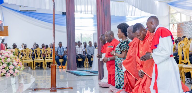 Burundi : La célébration de la Passion du Christ par le Chef de l’État suscite des sensibilités mémorielles