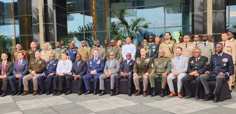 Burundi / Angola – USA : La FDNB à la Conférence des chefs d’état-major africains à Luanda