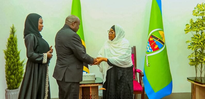 Burundi / Tanzanie : Le Président Ndayishimiye présente ses condoléances à Samia Suluhu Hassan