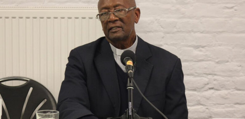 Burundi / Belgique : À Liège, Abbé Ntabona Adrien présente les Bashingantahe comme des repères vivants de l’Ubuntu